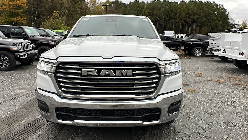 New 2026 Ram 1500 LARAMIE CREW CAB 4X4 5'7 BOX Pickup