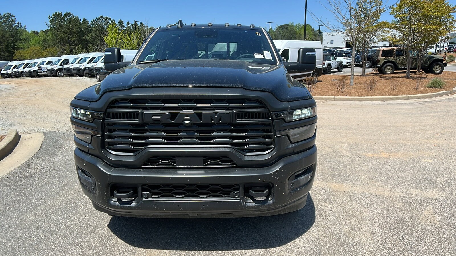 2025 Ram 2500 Tradesman photo 2