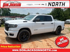 2025 Ram 1500 TRADESMAN CREW CAB 4X4 5'7 BOX Pickup