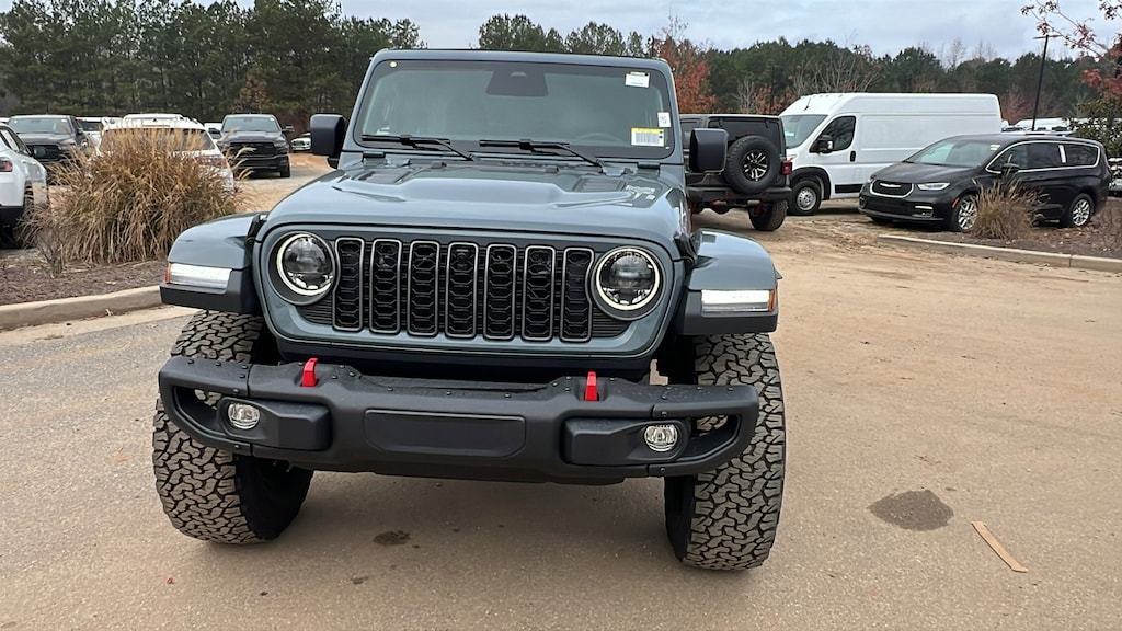 New 2026 Jeep Wrangler 4-DOOR RUBICON X Sport Utility