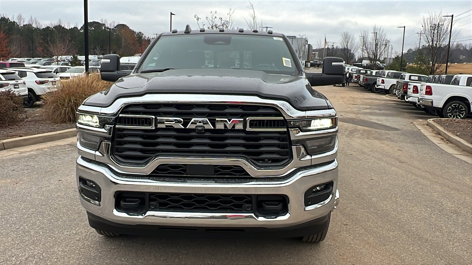 2026 Ram 3500 Tradesman photo 2
