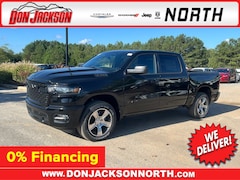 2026 Ram 1500 EXPRESS CREW CAB 4X4 5'7 BOX Pickup