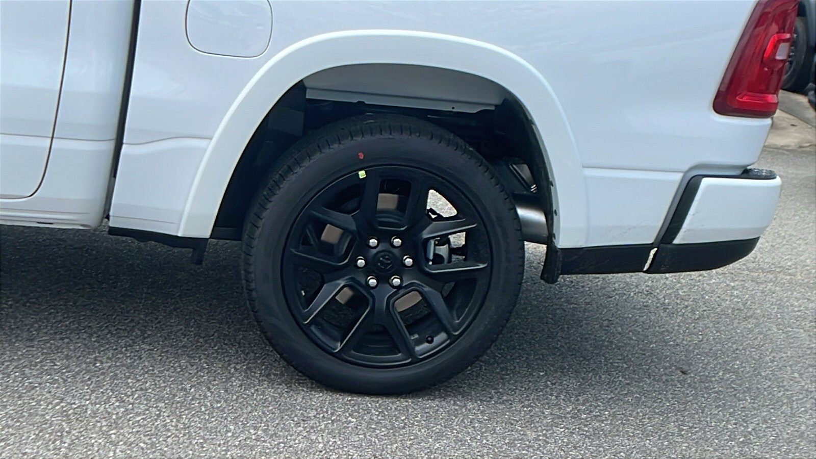 2026 RAM 1500 Laramie - Photo 12