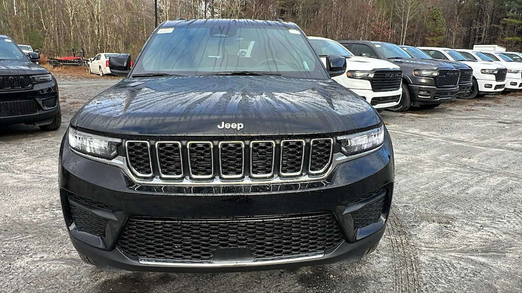 New 2025 Jeep Grand Cherokee LAREDO X 4X2 Sport Utility
