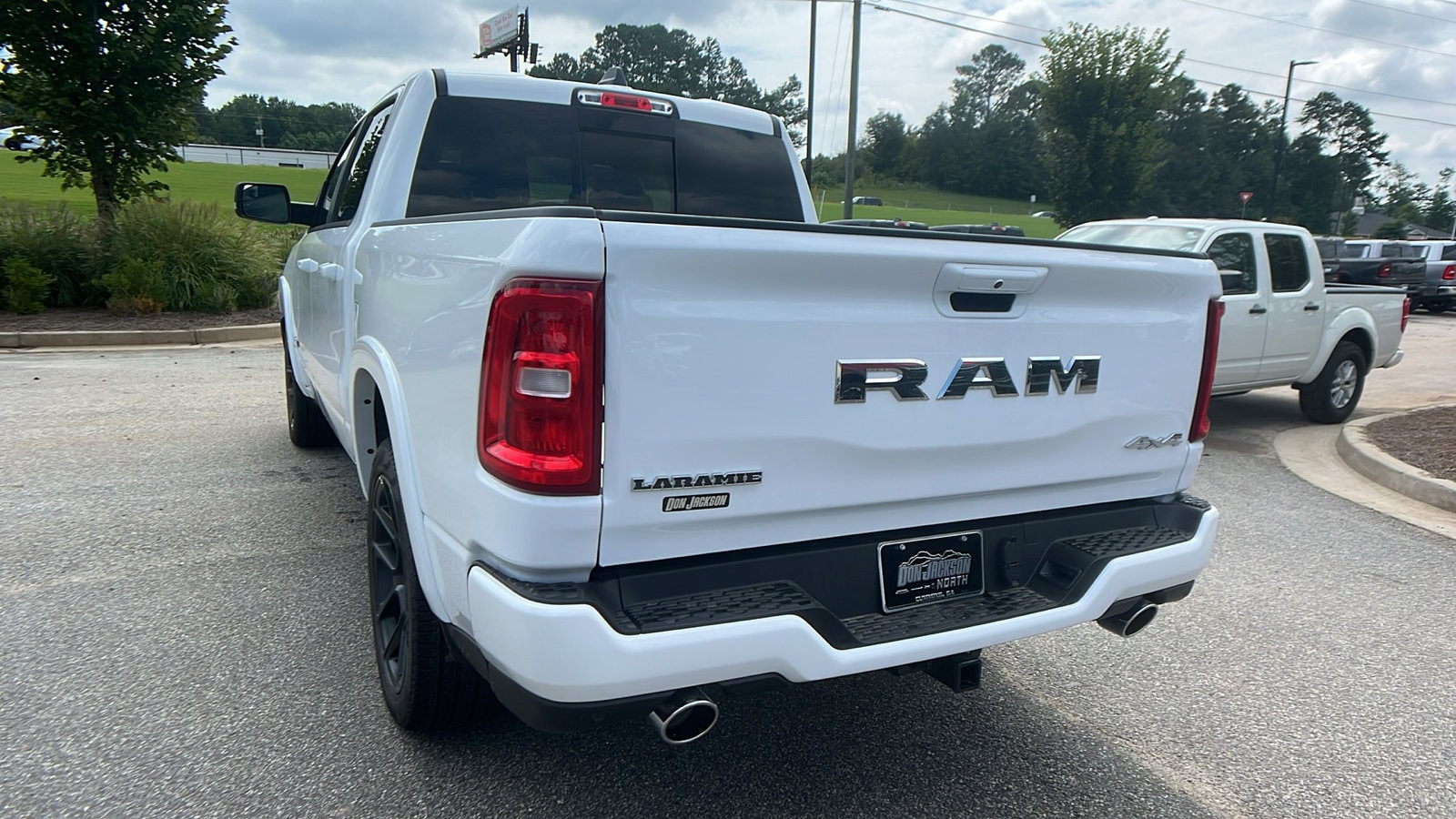 2026 RAM 1500 Laramie - Photo 10
