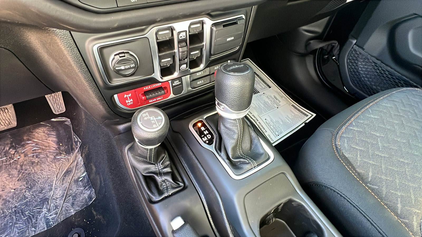 2026 Jeep Gladiator Mojave - Photo 25