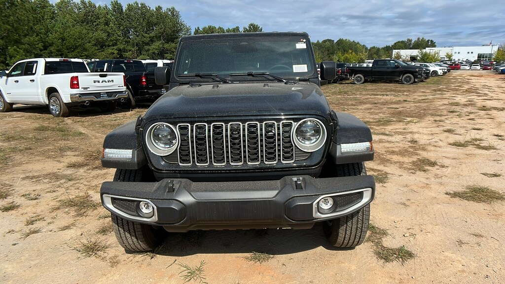 New 2026 Jeep Wrangler 4-DOOR SAHARA Sport Utility