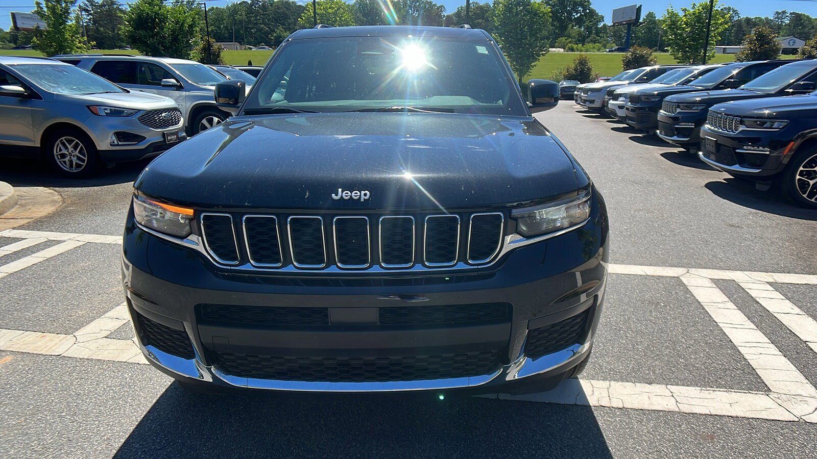 2024 Jeep Grand Cherokee L photo 2