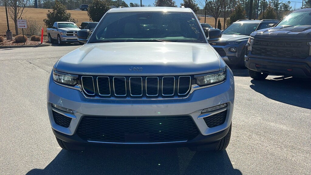 Used 2025 Jeep Grand Cherokee Limited SUV