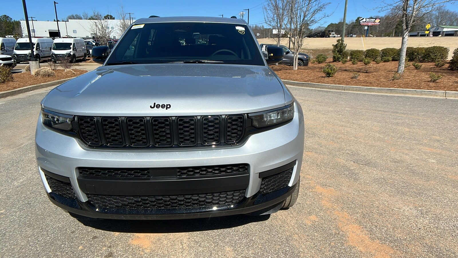 2025 Jeep Grand Cherokee Altitude X photo 2