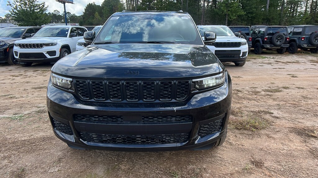 New 2025 Jeep Grand Cherokee L L ALTITUDE X 4X4 Sport Utility