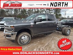 2026 Ram 3500 Chassis Cab TRADESMAN CREW   4X4 60' CA Pickup