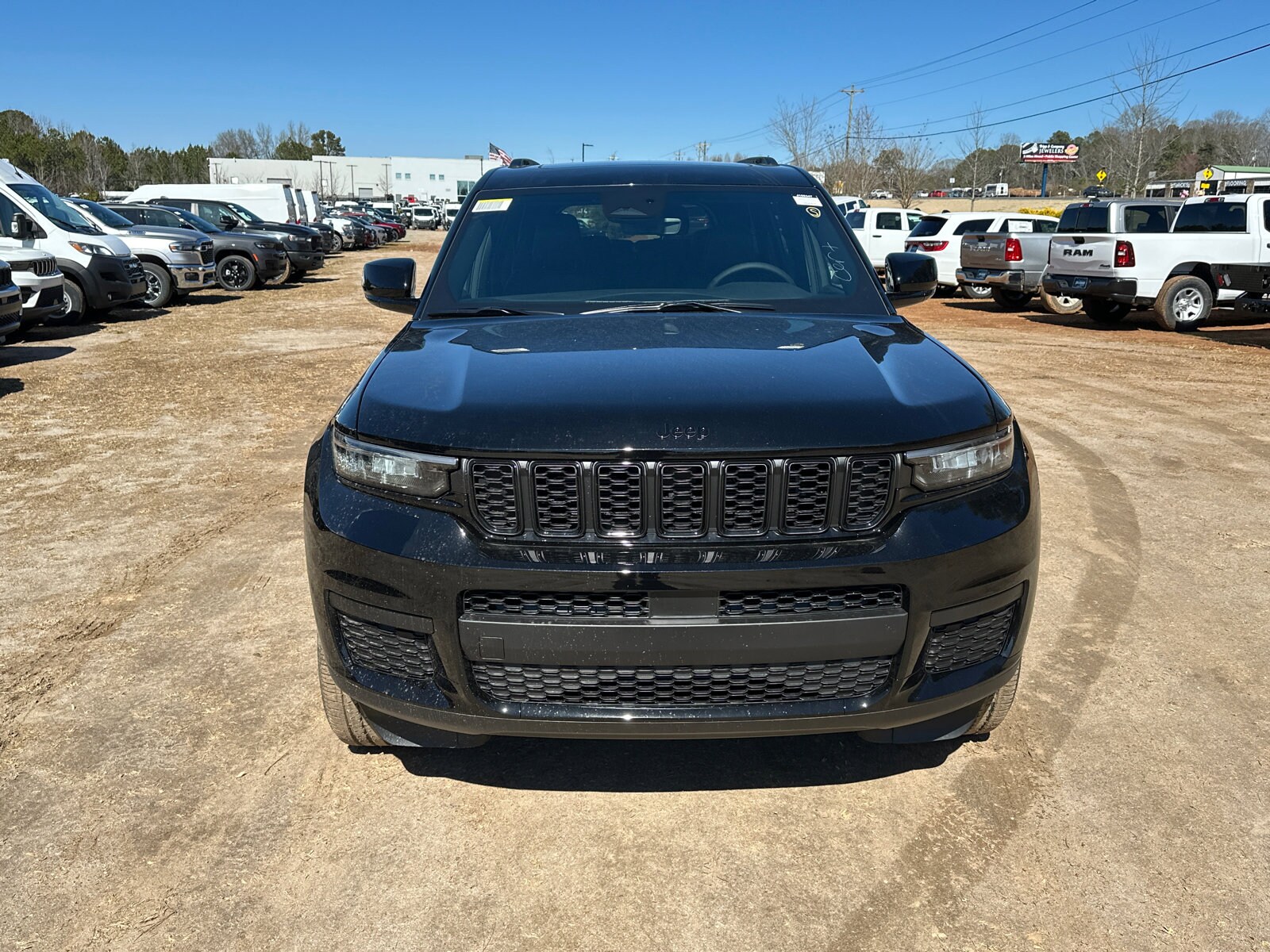 2025 Jeep Grand Cherokee Altitude X photo 2