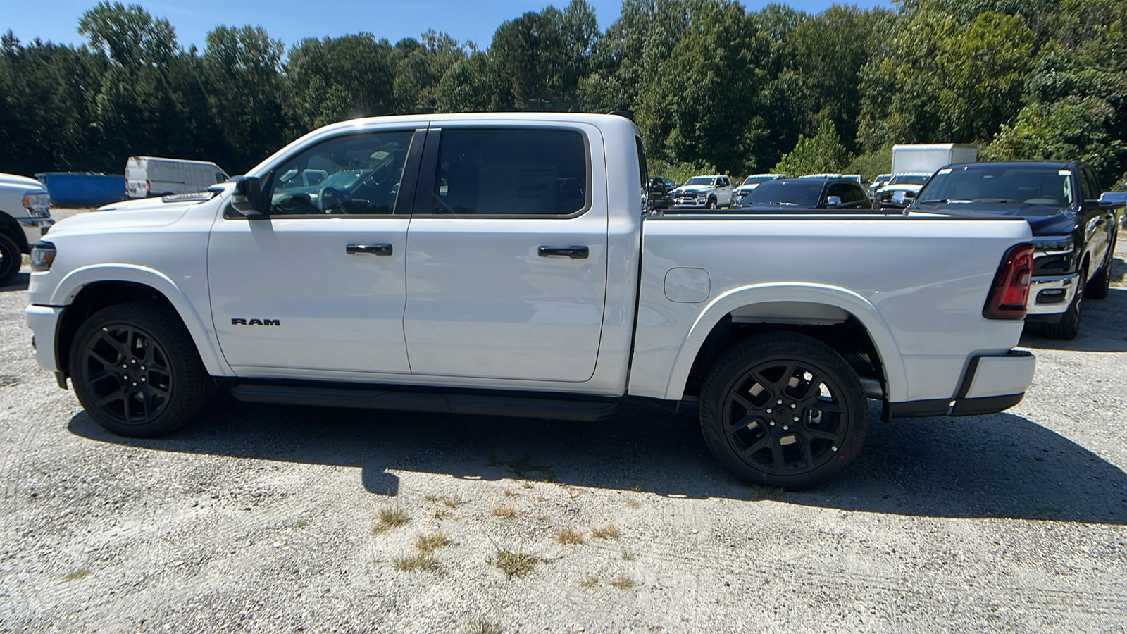 2026 RAM 1500 Laramie - Photo 11
