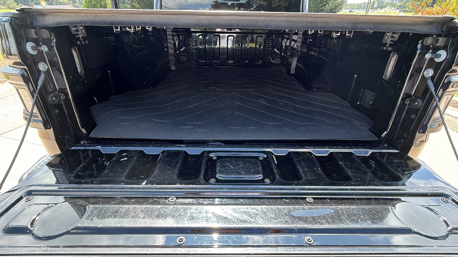 2025 Jeep Gladiator Nighthawk - Photo 13