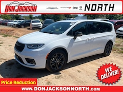 2026 Chrysler Pacifica SELECT Passenger Van