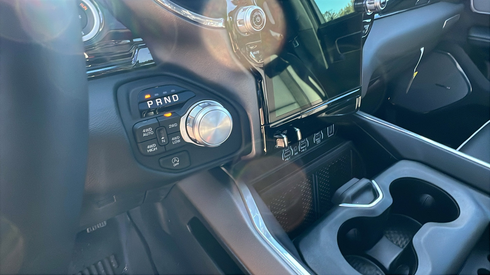 2026 RAM 1500 Laramie - Photo 27