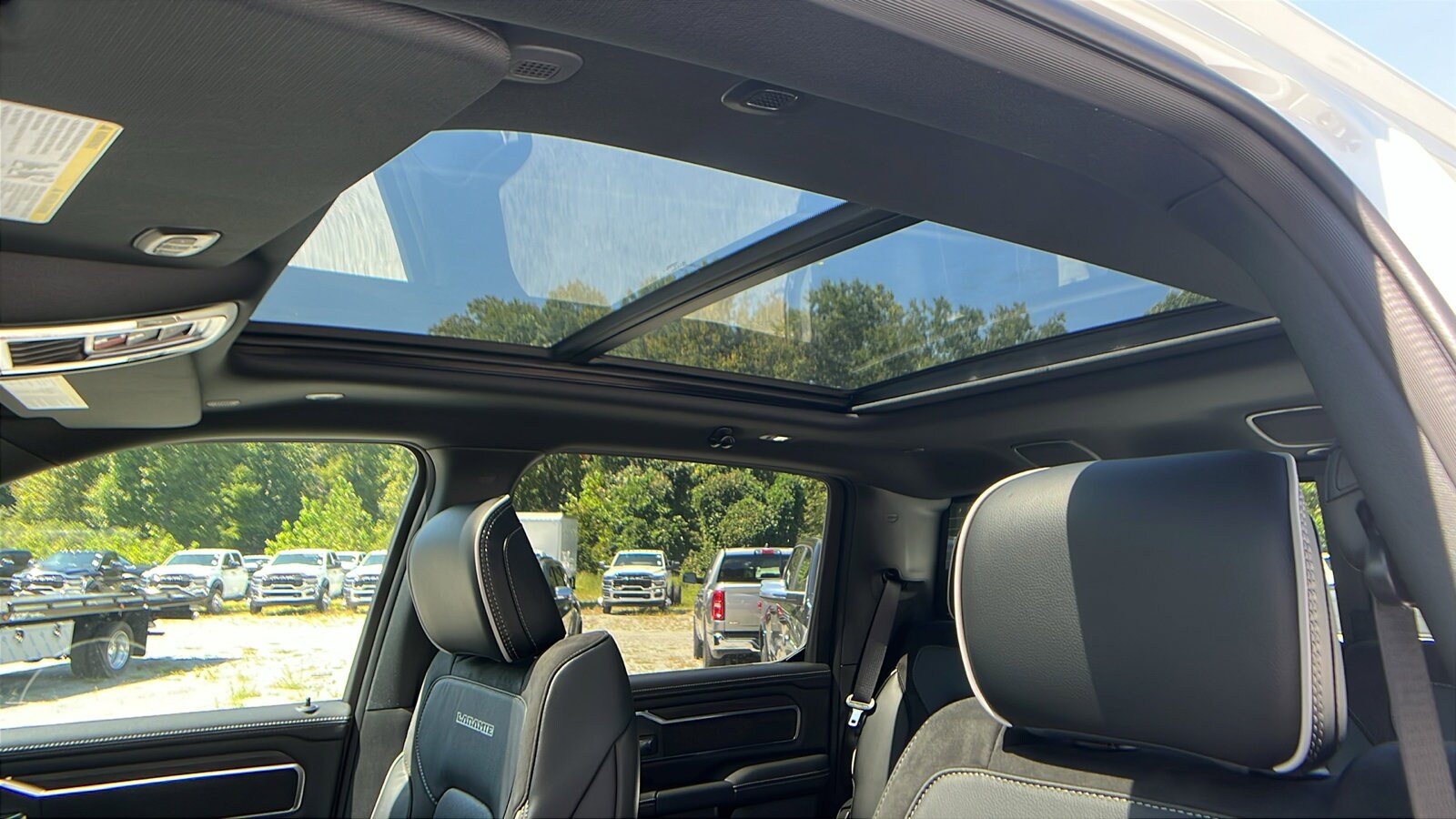 2026 RAM 1500 Laramie - Photo 19