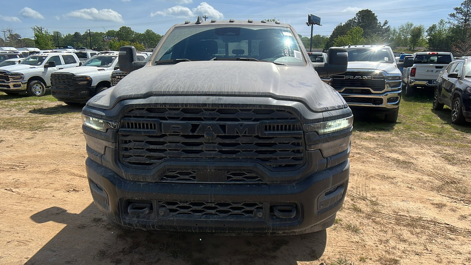 2025 Ram 2500 Tradesman photo 2