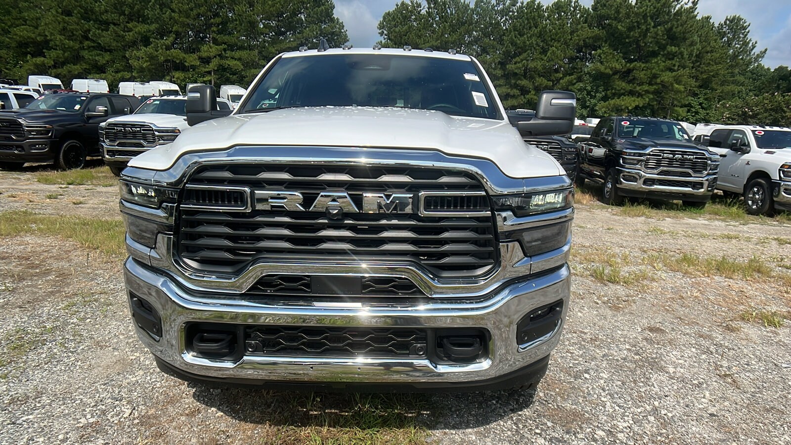 2026 Ram 2500 Tradesman photo 2