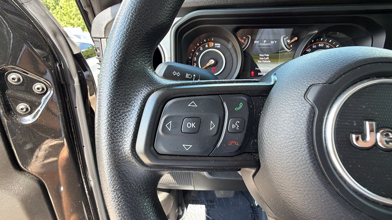 2025 Jeep Gladiator Nighthawk - Photo 26