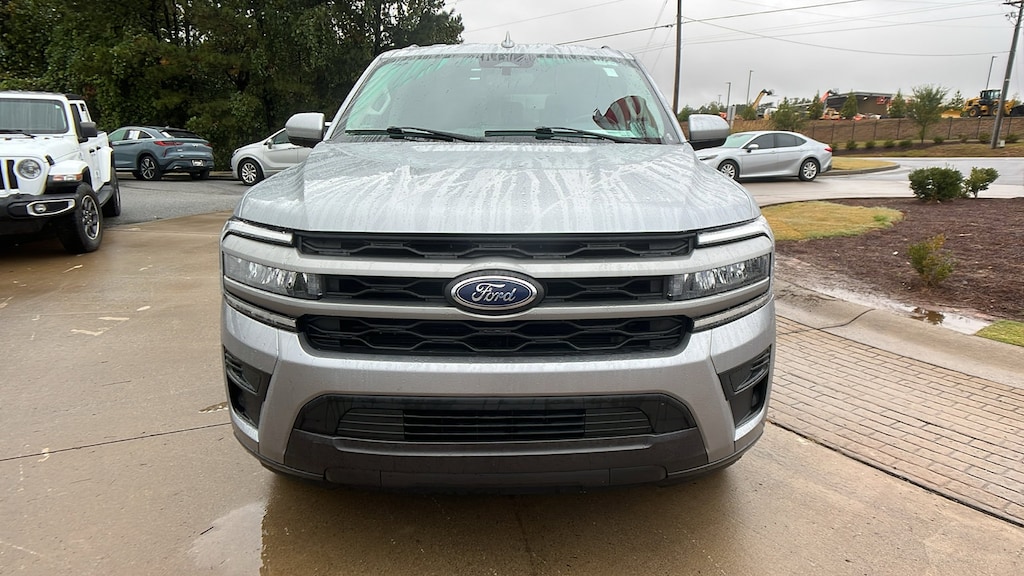 Used 2024 Ford Expedition Max XLT SUV