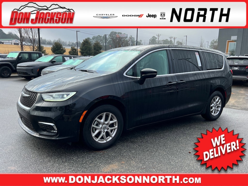 Used 2024 Chrysler Pacifica Touring L Van Passenger Van