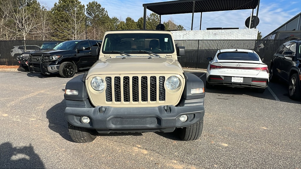 Used 2020 Jeep Gladiator Sport Truck Crew Cab