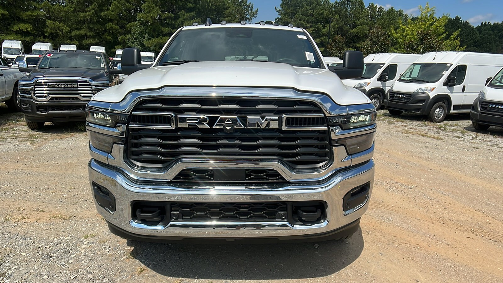 2026 Ram 2500 Tradesman photo 2