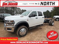 2026 Ram 5500 Chassis Cab TRADESMAN  CREW  4X4 84' CA Pickup