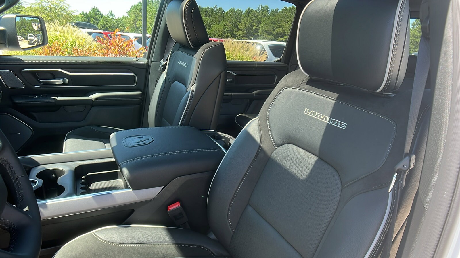 2026 RAM 1500 Laramie - Photo 18