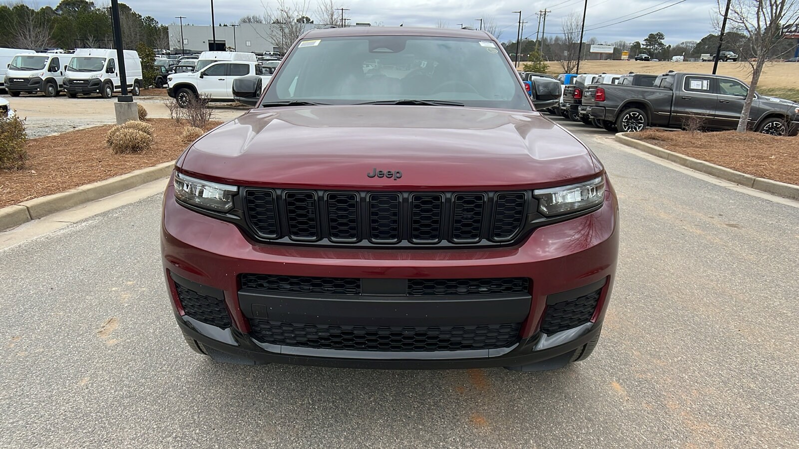 2025 Jeep Grand Cherokee Altitude X photo 2