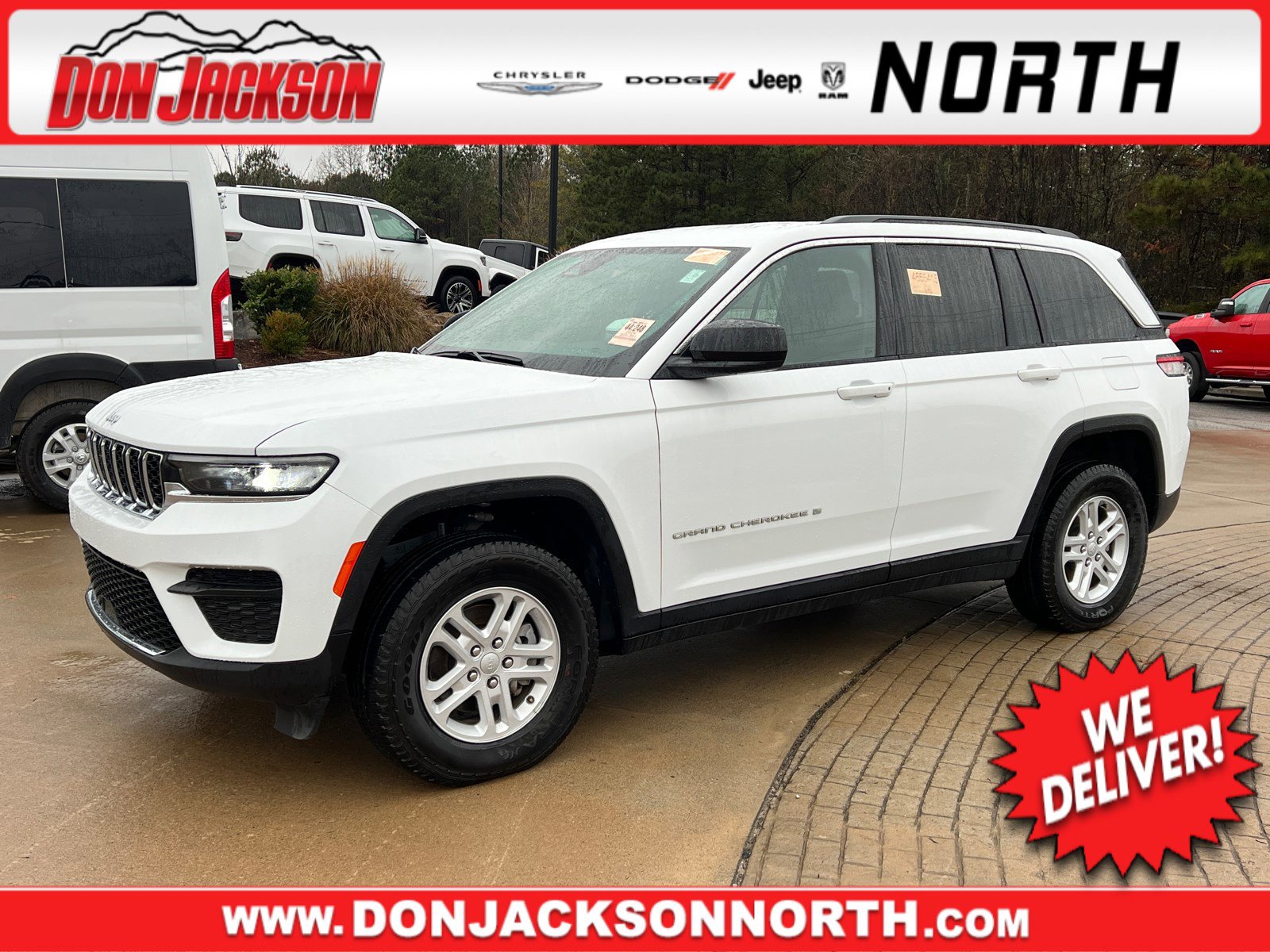 2024 Jeep Grand Cherokee Laredo's photo