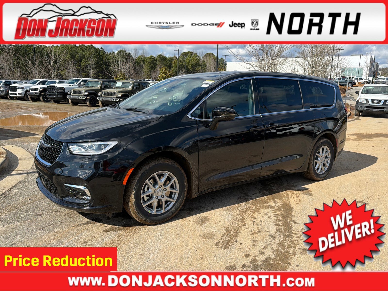 2026 Chrysler Pacifica Select's photo