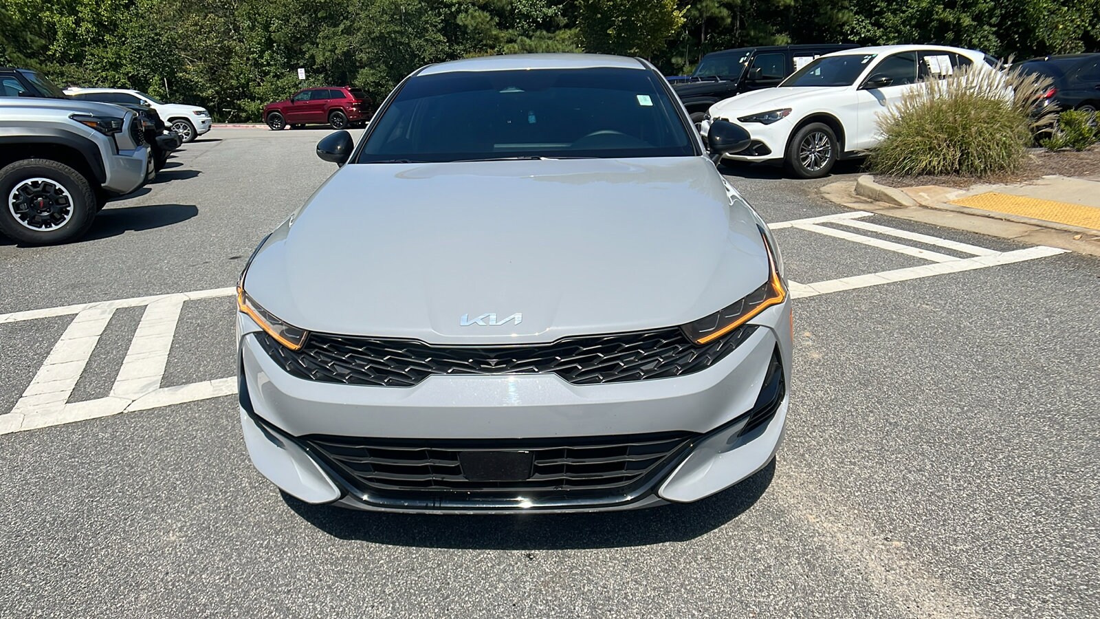 2024 Kia K5 GT-Line photo 2