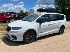 2025 Chrysler Pacifica SELECT Passenger Van