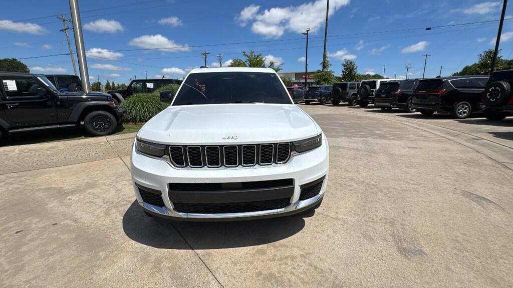 Used 2025 Jeep Grand Cherokee L Laredo SUV