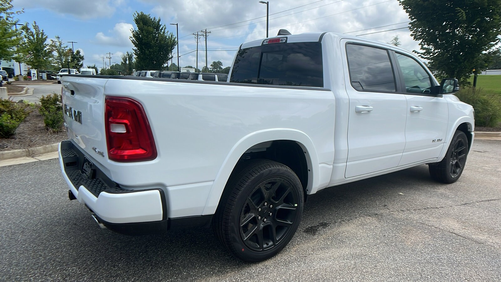 2026 RAM 1500 Laramie - Photo 8