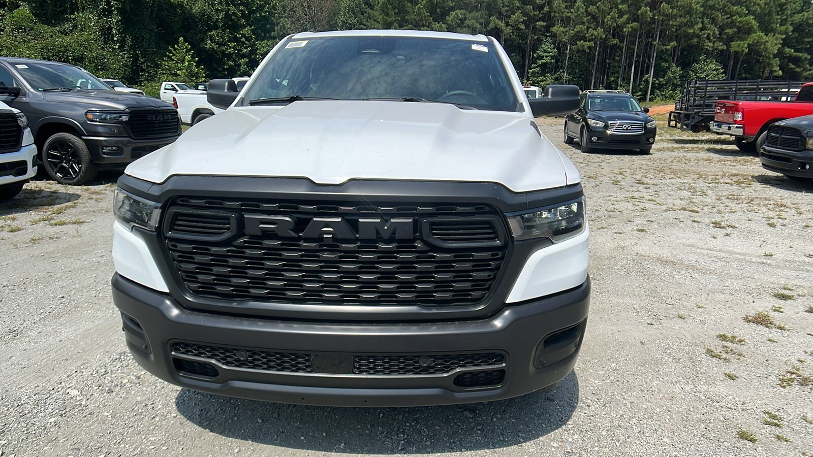2025 Ram 1500 Tradesman photo 2