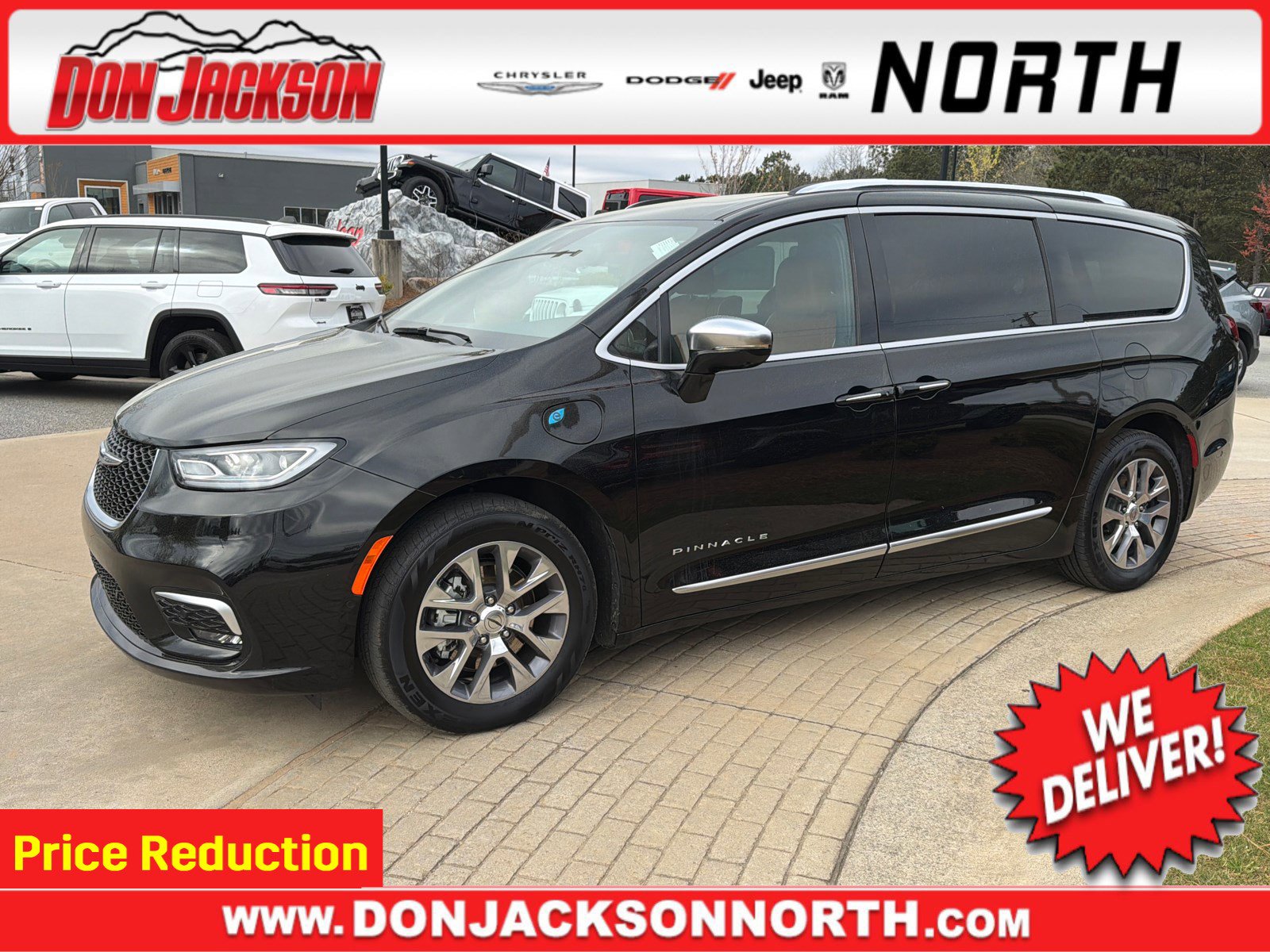 2024 Chrysler Pacifica Hybrid Pinnacle PHEV's photo