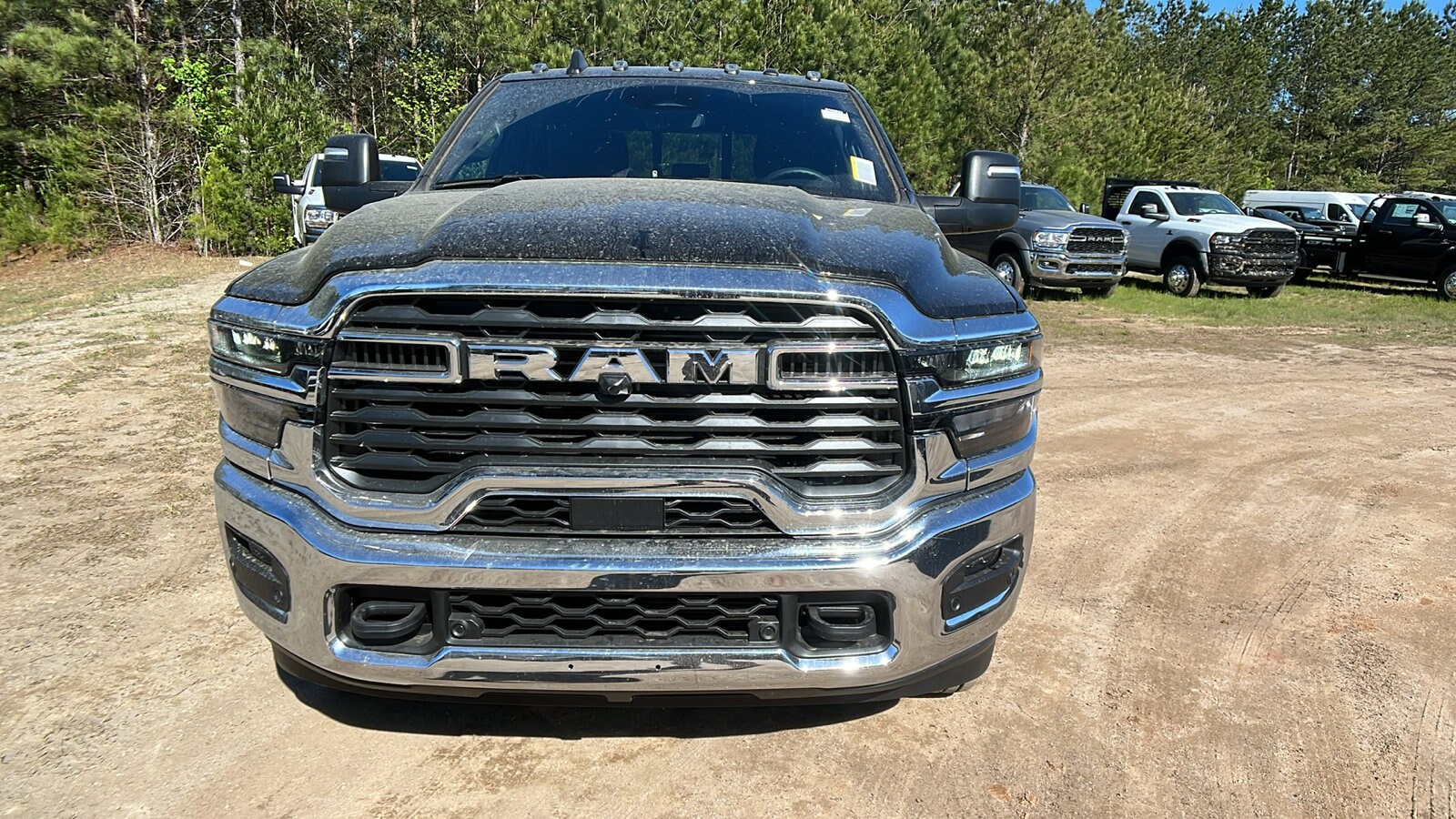2025 Ram 3500 Tradesman photo 2