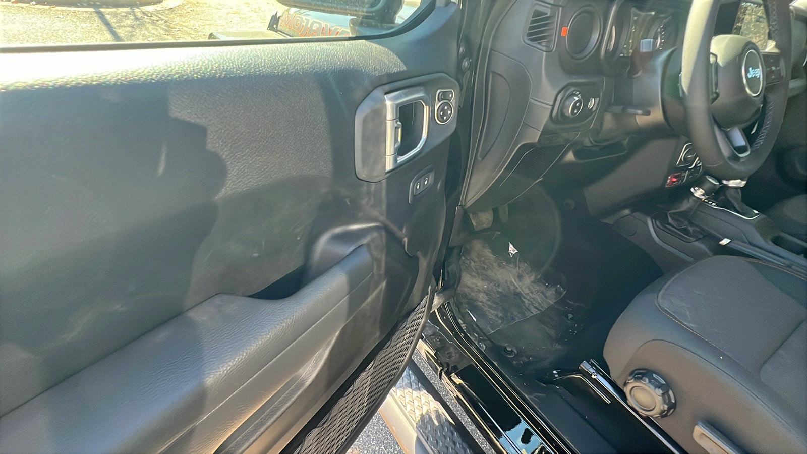 2026 Jeep Gladiator Mojave - Photo 15