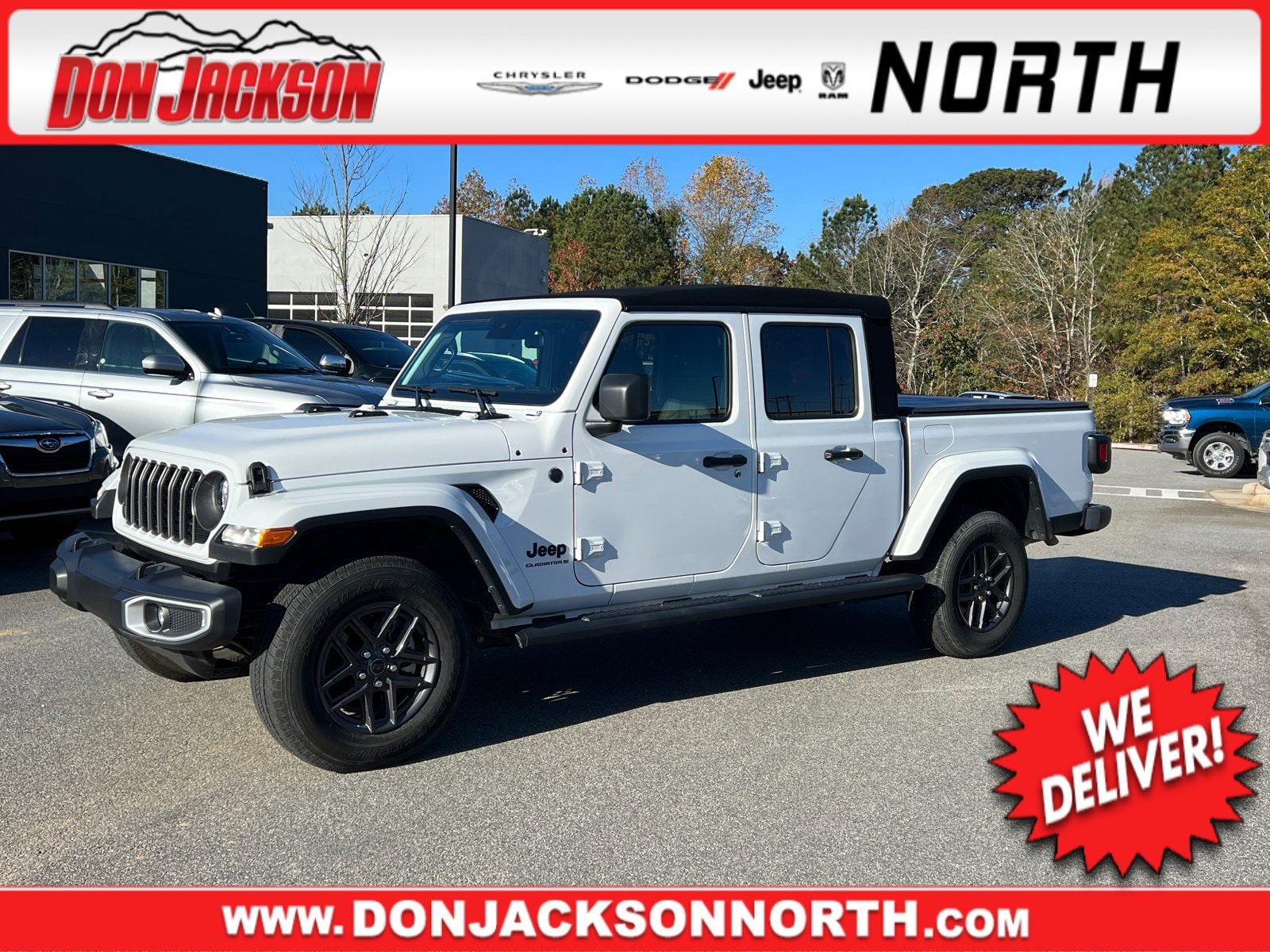 2024 Jeep Gladiator Sport S's photo