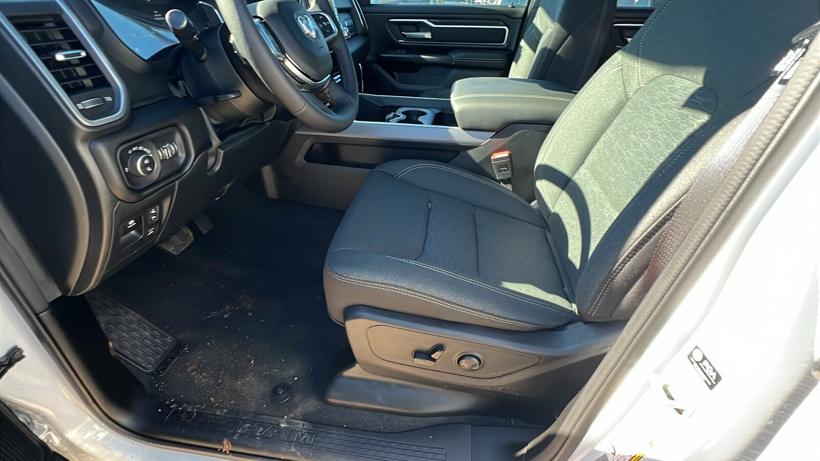 2026 RAM 1500 Big Horn/Lone Star - Photo 16