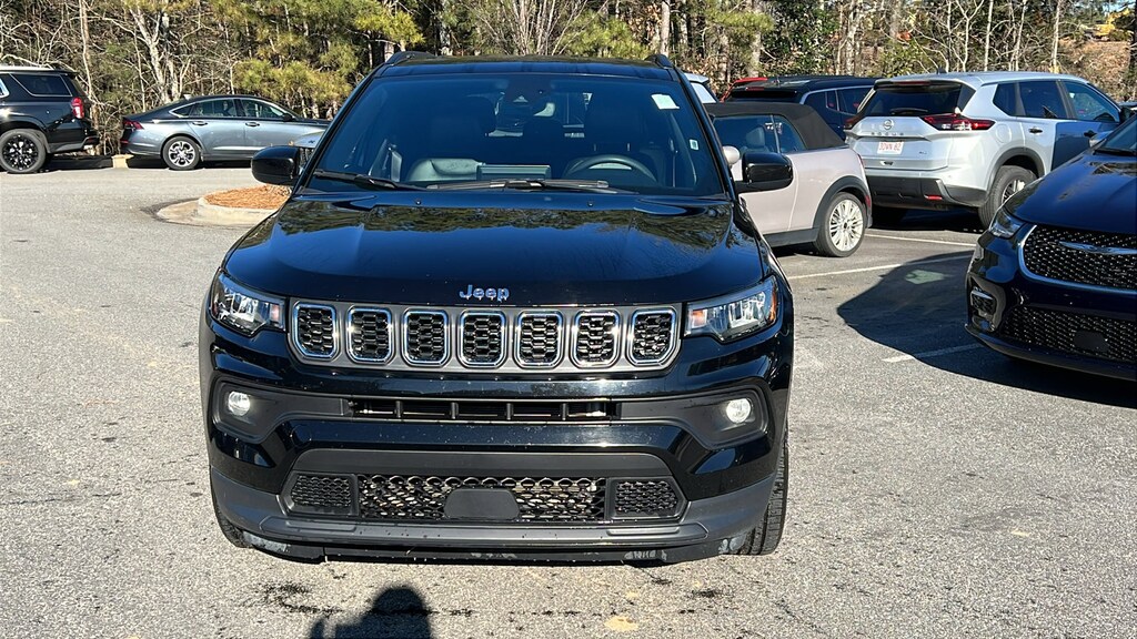 Used 2024 Jeep Compass Latitude SUV