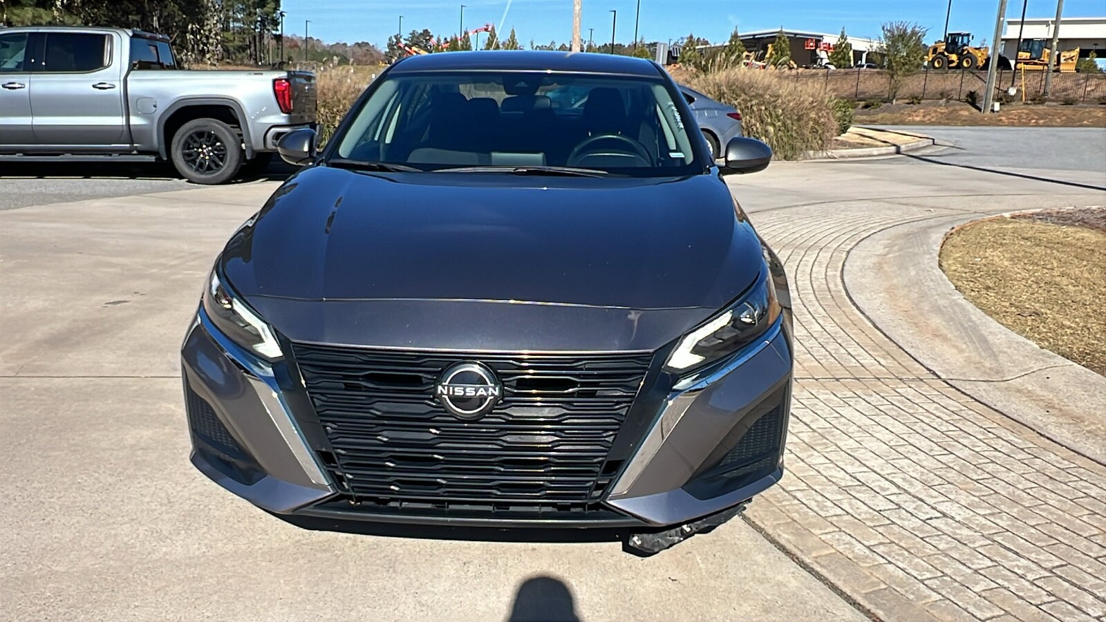 2023 Nissan Altima 2.5 SV photo 2