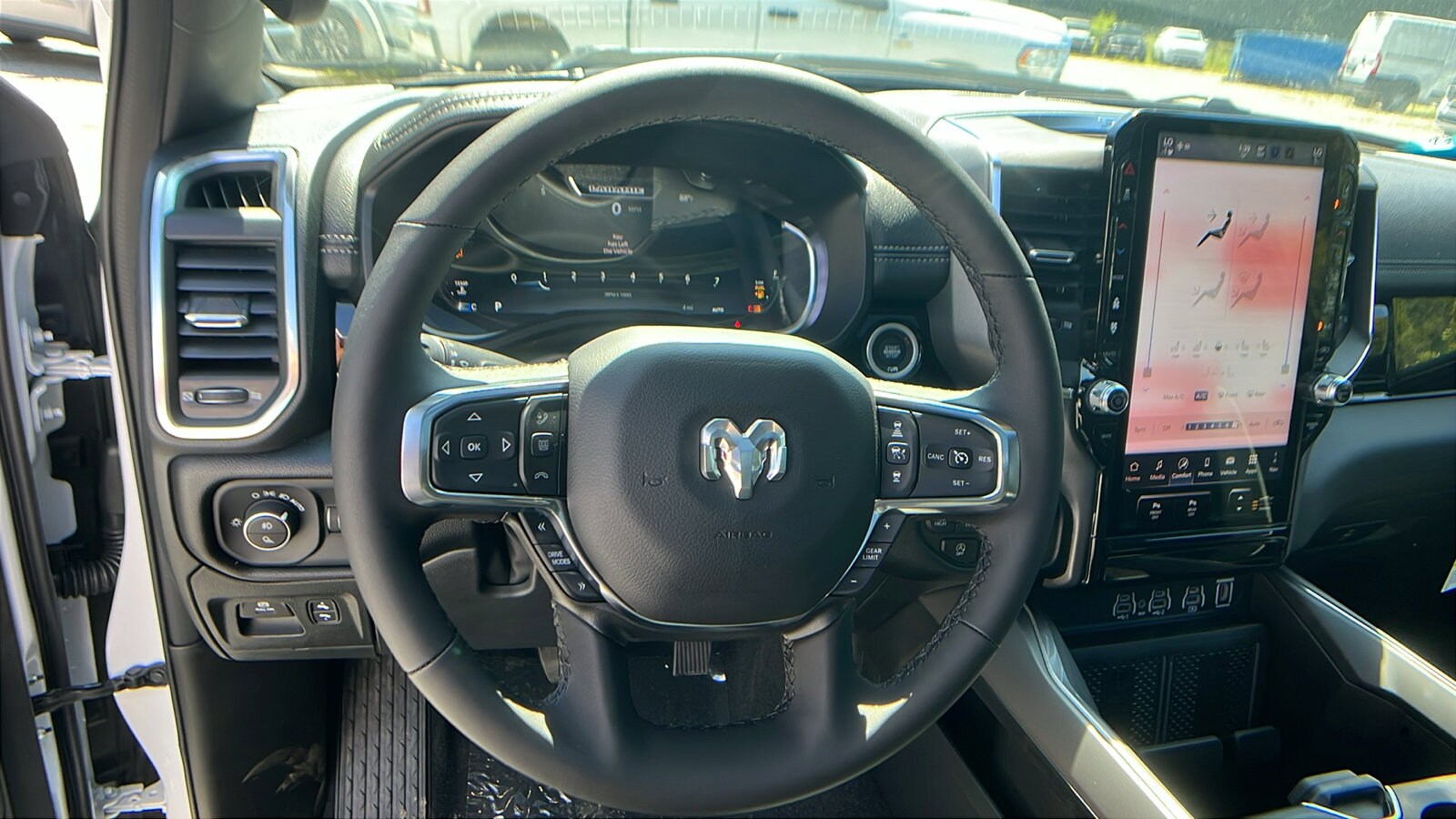 2026 RAM 1500 Laramie - Photo 24