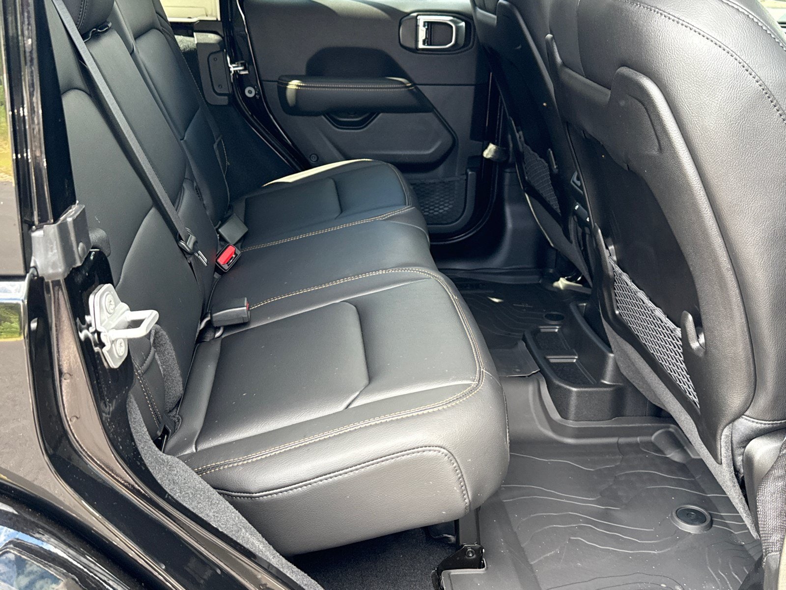 2026 Jeep Wrangler 4-Door Sahara - Photo 15