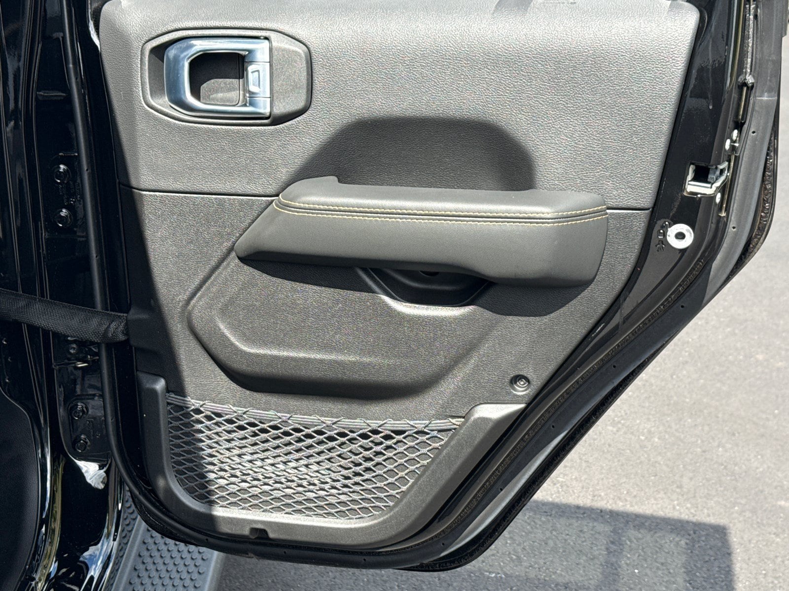 2026 Jeep Wrangler 4-Door Sahara - Photo 16