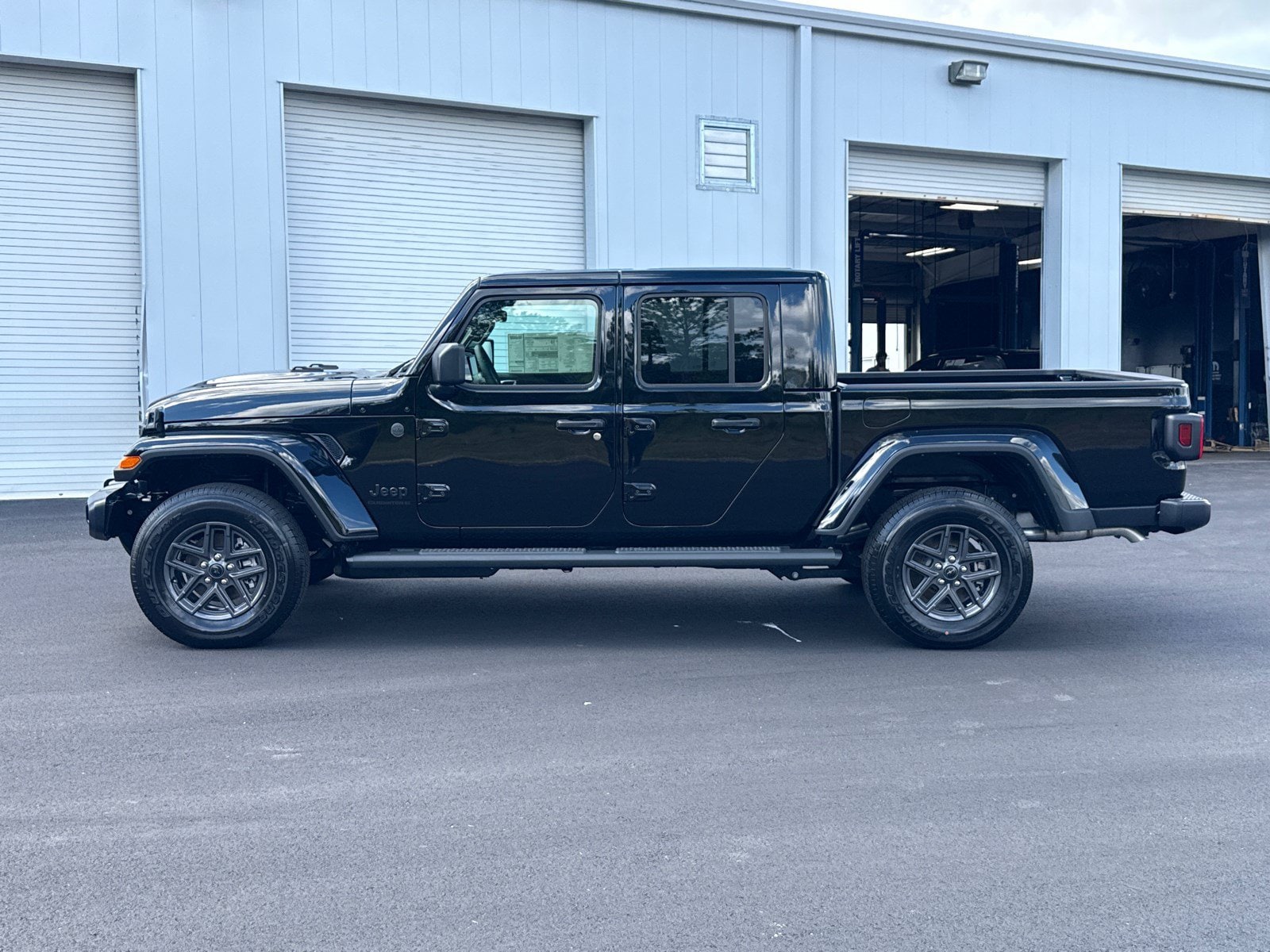 2026 Jeep Gladiator Sport S - Photo 8